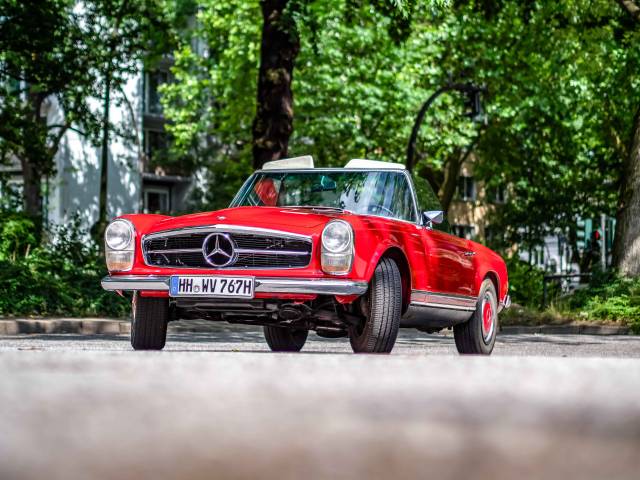 Mercedes-Benz SL-Class Classic Cars for Sale - Classic Trader