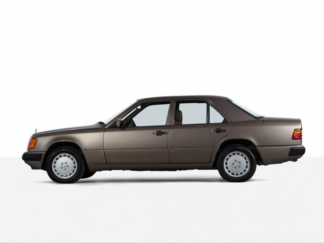 Mercedes-Benz 300 E 4-Matic