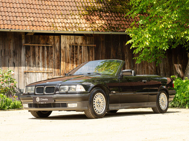 Imagen 1/99 de BMW 328i (1995)