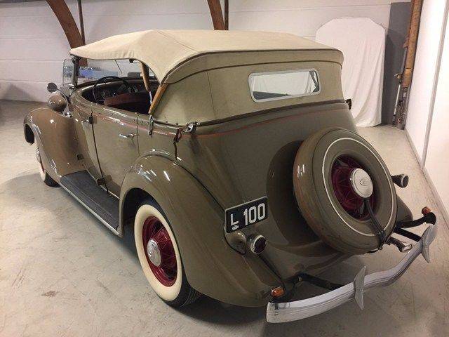 Ford V8 DeLuxe Model 48