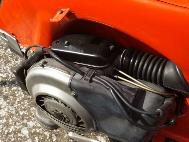 Piaggio Vespa P 200 E