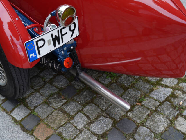 Singer 9 Sports