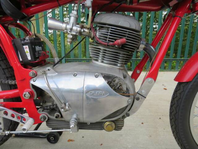 Gilera 175 Extra Rossa