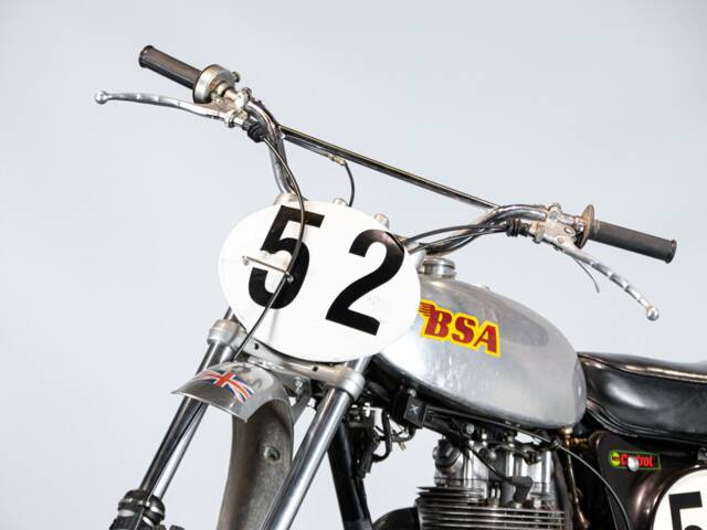 BSA B50