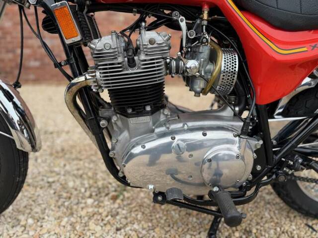 Triumph X-75 Hurricane