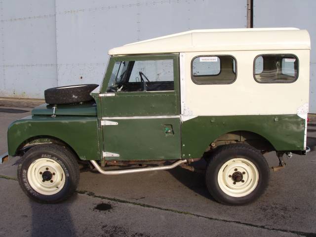 Land Rover 86