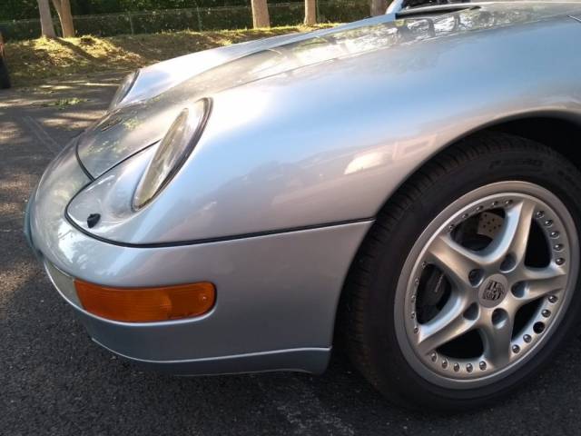Porsche 911 Carrera