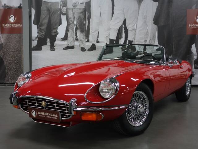 Jaguar E-Type V12
