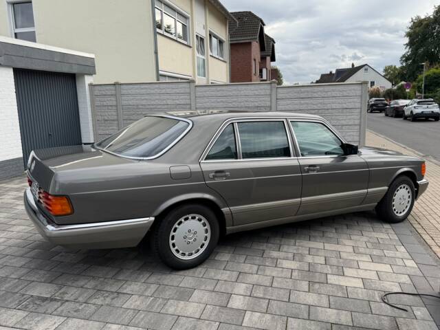 Mercedes-Benz 500 SEL