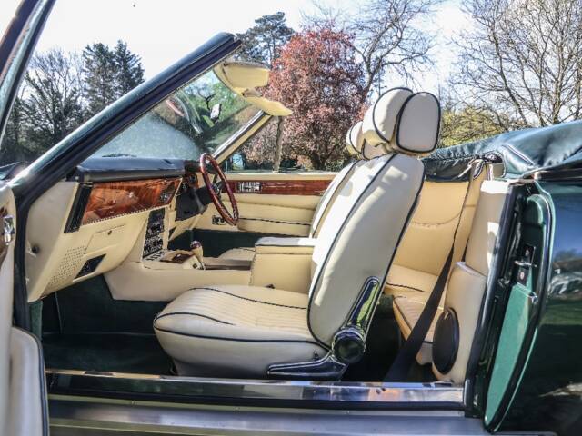 Aston Martin V8 EFi Volante