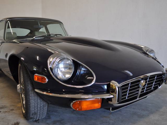 Jaguar E-Type V12 (2+2)
