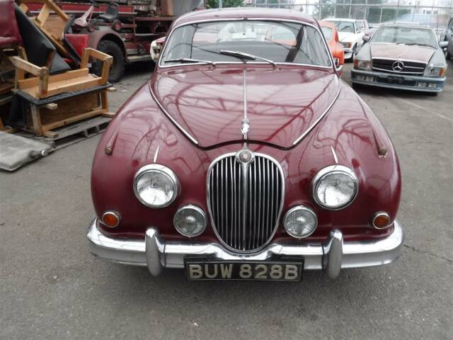 Immagine 1/32 di Jaguar Mk X 4.2 (1965)