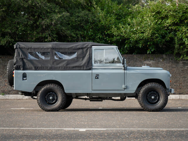Land Rover 109