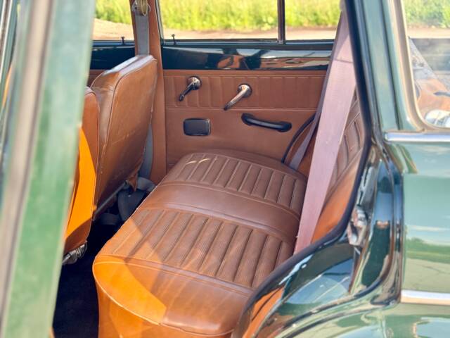 Volvo Amazon P220