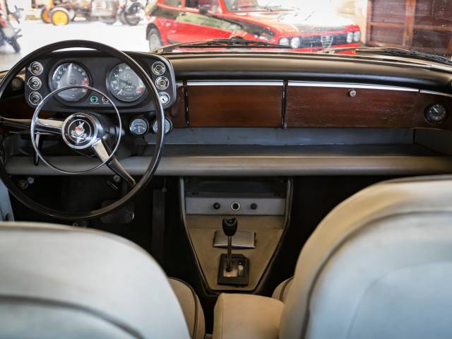 Rover 3.5 Litre Coupe