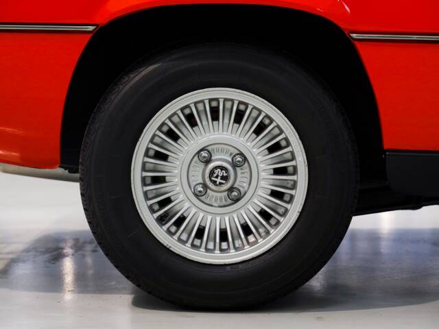 Alfa Romeo Montreal