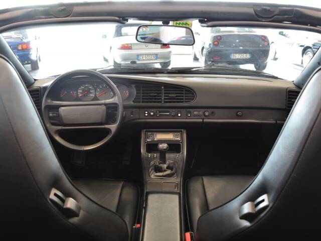 Porsche 944 S2