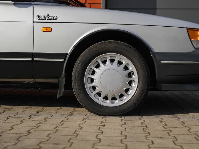 Saab 900 Turbo 16V