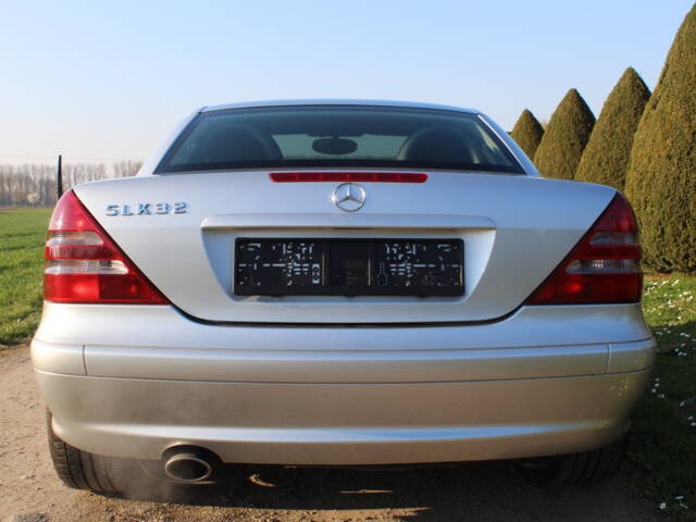 Mercedes-Benz SLK 320