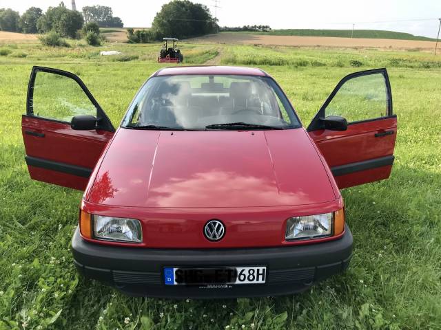 Afbeelding 1/9 van Volkswagen Passat 1.6 (1988)