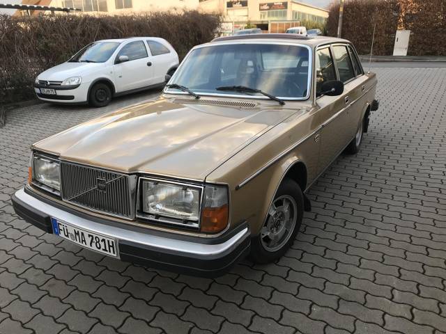 Afbeelding 1/9 van Volvo 264 (1978)