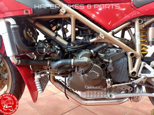Ducati 916