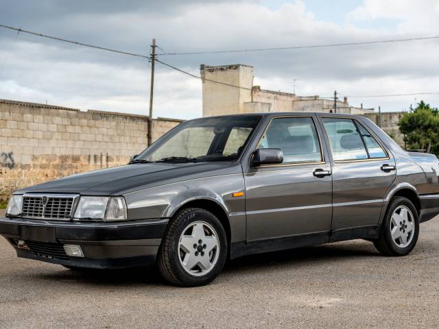 Lancia Thema 8.32