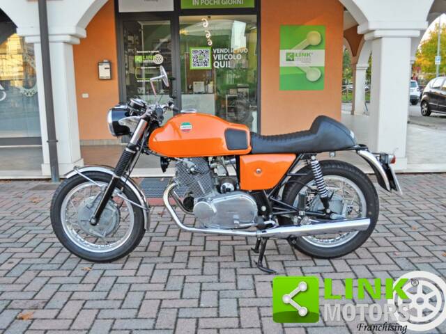 Image 1/10 of Laverda DUMMY (1969)