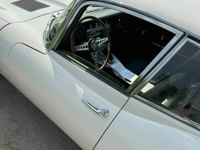 Jaguar E-Type 3.8 Flat Floor