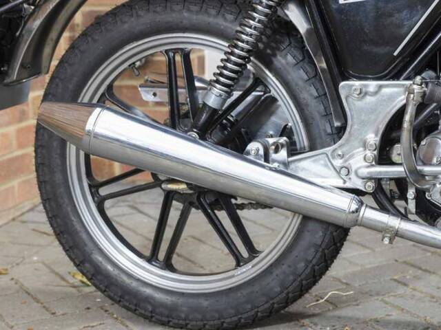 Norton Commando 750 Roadster
