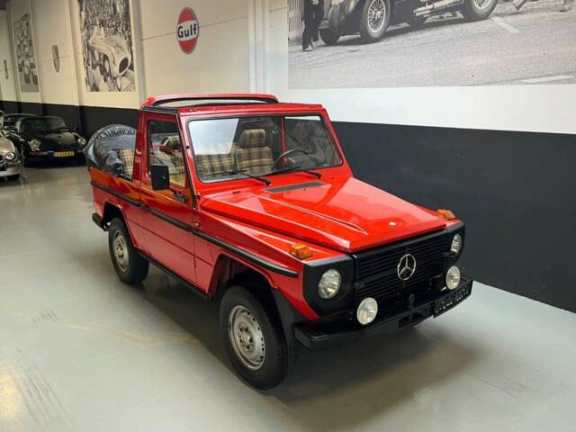 Mercedes-Benz 230 GE (SWB)