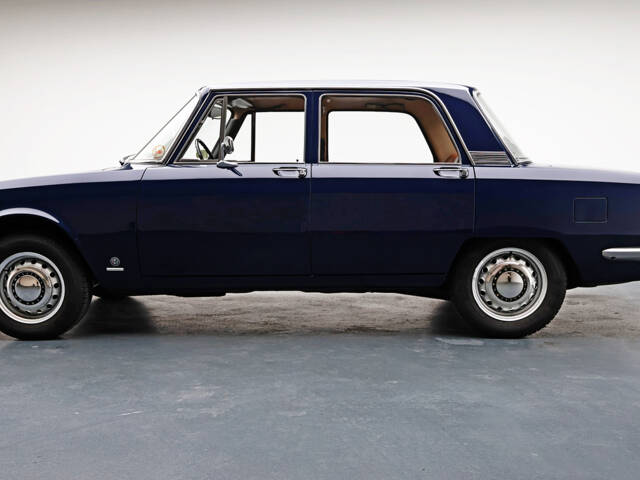 Image 1/10 de Alfa Romeo 1750 Berlina (1968)