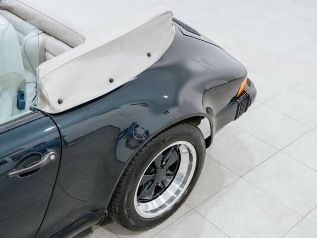 Porsche 911 Carrera 3.2 "25 years 911"