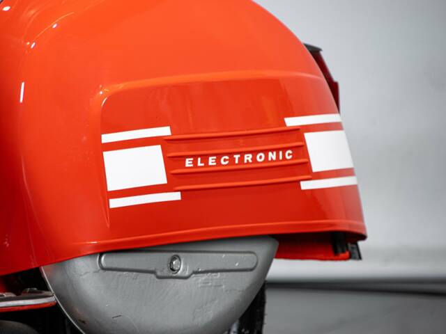 Piaggio Vespa 200 Rally