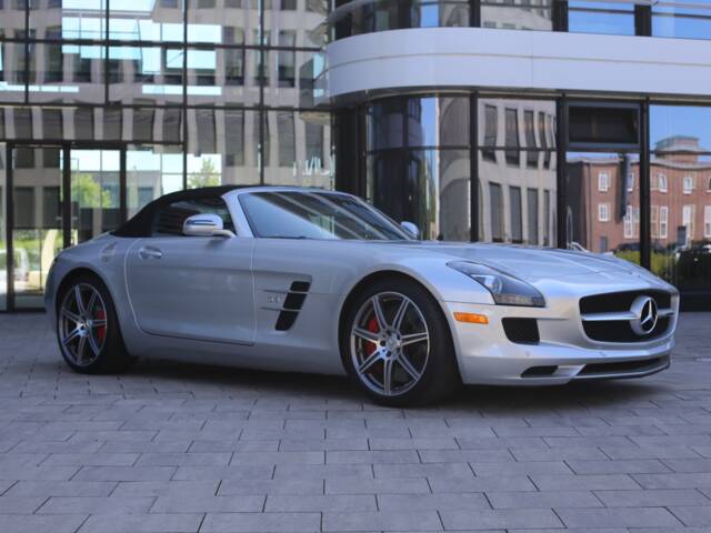 Mercedes-Benz SLS AMG Roadster