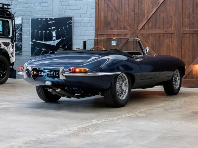 Jaguar E-Type 3.8
