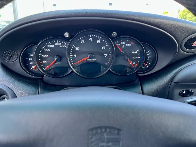 Porsche 911 Carrera