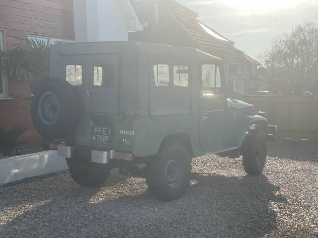Toyota Land Cruiser FJ 40