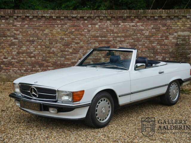 Imagen 1/50 de Mercedes-Benz 500 SL (1988)