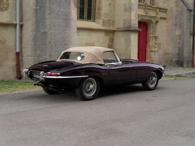 Jaguar E-Type 4.2