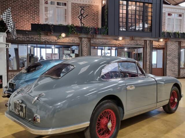 Aston Martin DB 2 Vantage