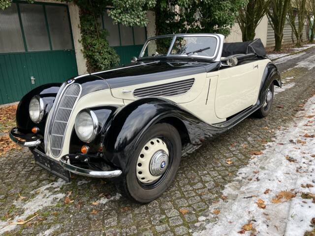 BMW 327