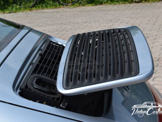 Porsche 911 Carrera