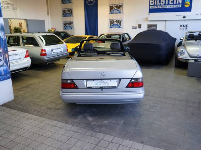 Mercedes-Benz E 320 "Final Edition"