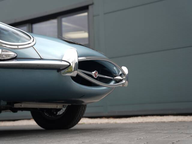 Jaguar E-Type 3.8