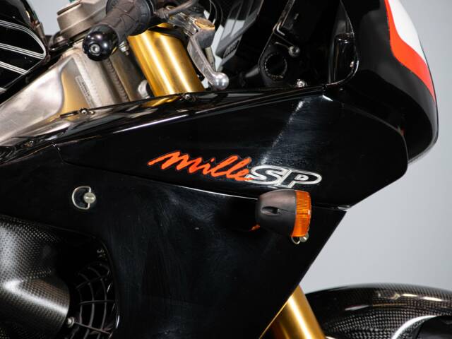 Aprilia RSV 1000 V60