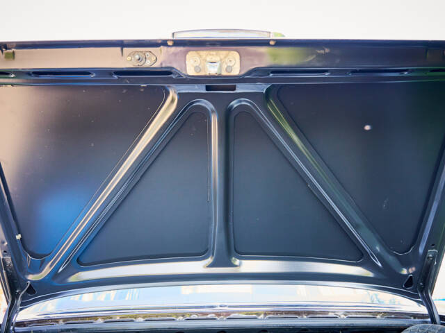 Mercedes-Benz 300 SEL 4.5
