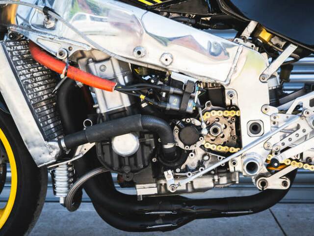 Kawasaki ZX-R 750