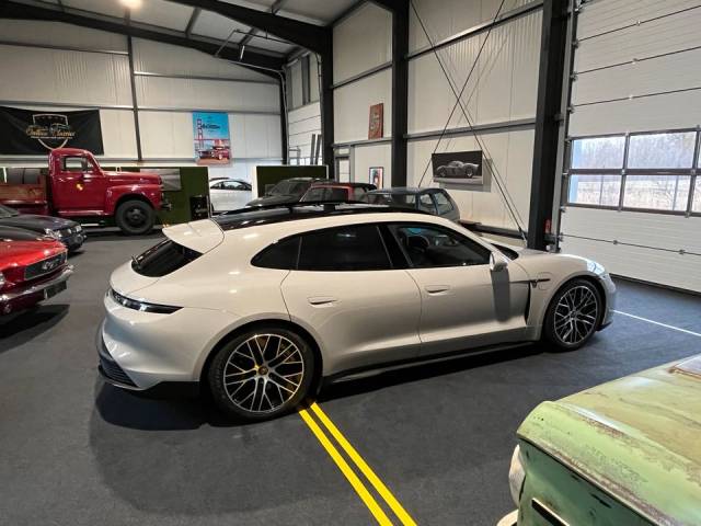 Porsche Taycan GTS Sport Turismo
