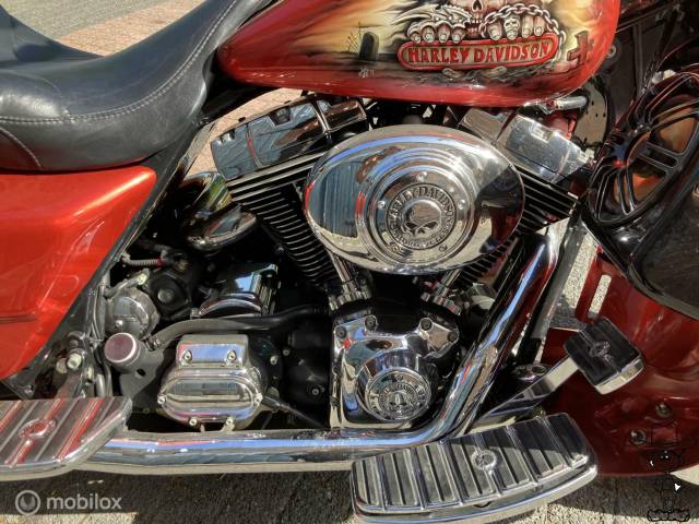 Harley-Davidson FLHTC Electra Glide Classic